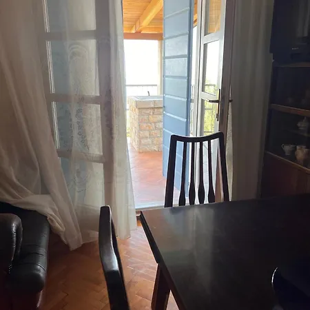 Lejlighed Zezelj, Kruscica