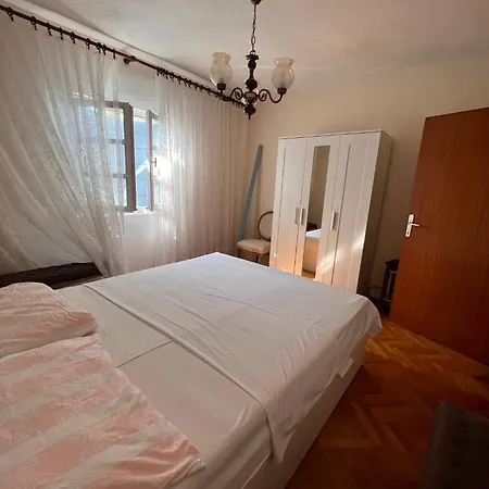 Zezelj, Kruscica